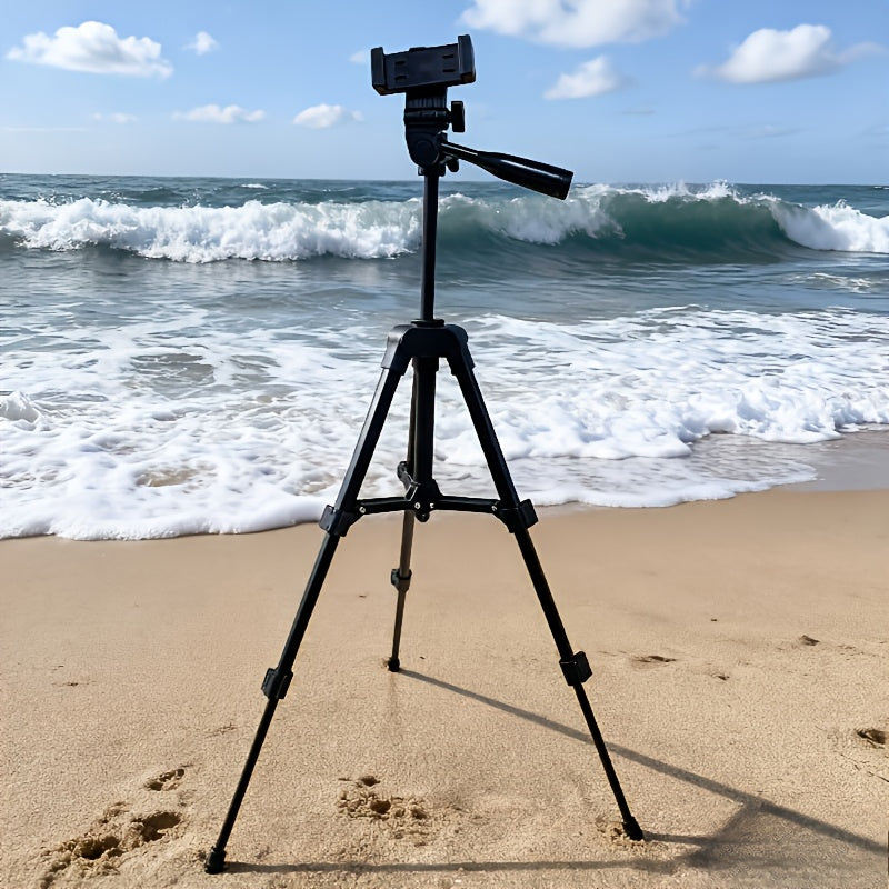 A Lightweight Tripod for Mirrorless Cameras And Smartphones That Can Be Used for Various Activities